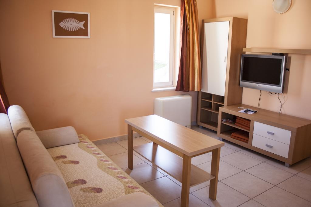 Mirage Apartment *
