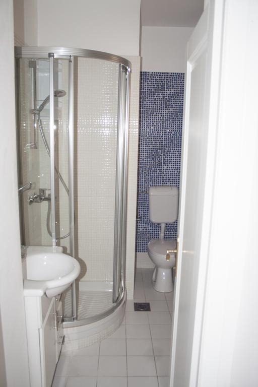 Mirage Apartment *