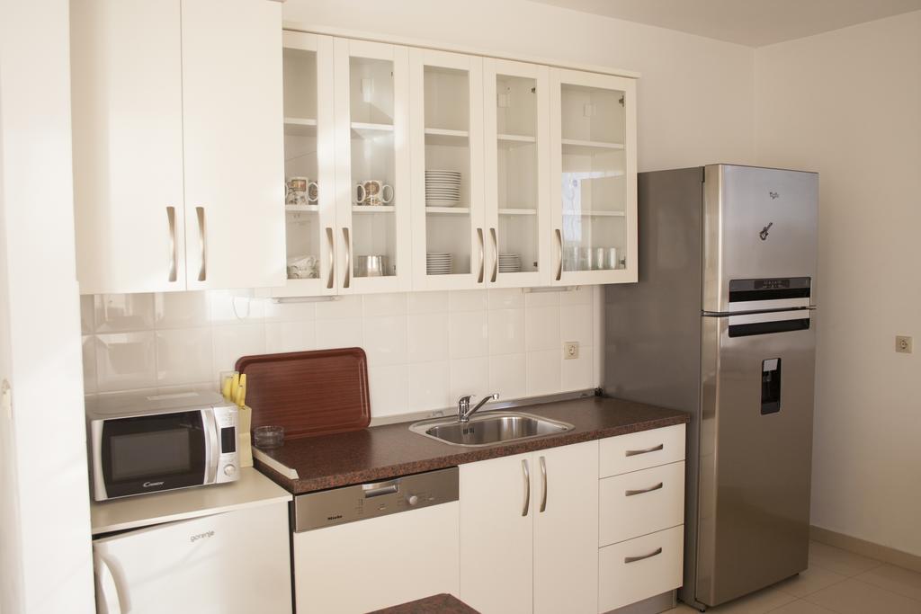 Mirage Apartment *